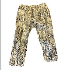 Chico’s Women’s Black and White Printed Platinum Denim Jeans 0